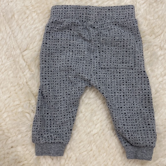 Miles Baby-Grey/Black Set - Picture 5 of 10